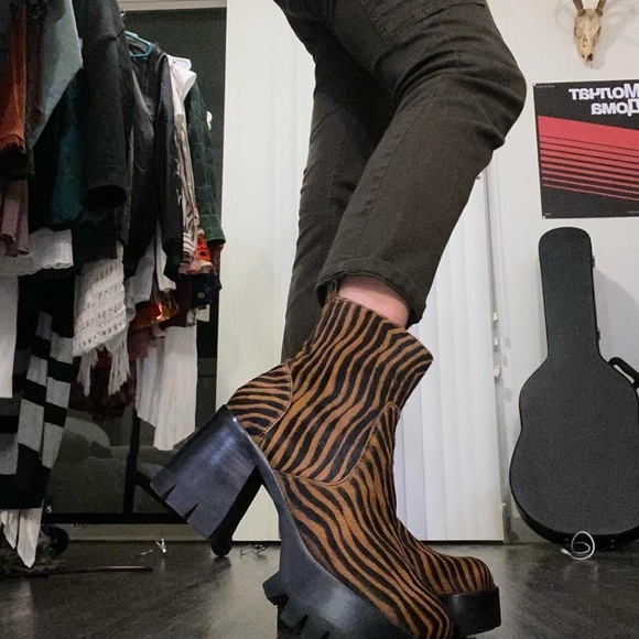 Zebra Platform Boots - Picture 2 of 7